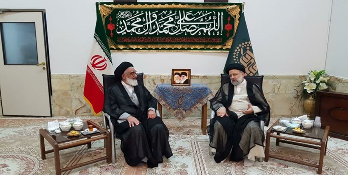 دیدار آیت الله رئیسی با امام جمعه قم