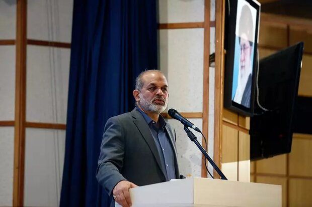 وزیر کشور: اشتغال مرزنشینان مورد توجه دولت قرار دارد