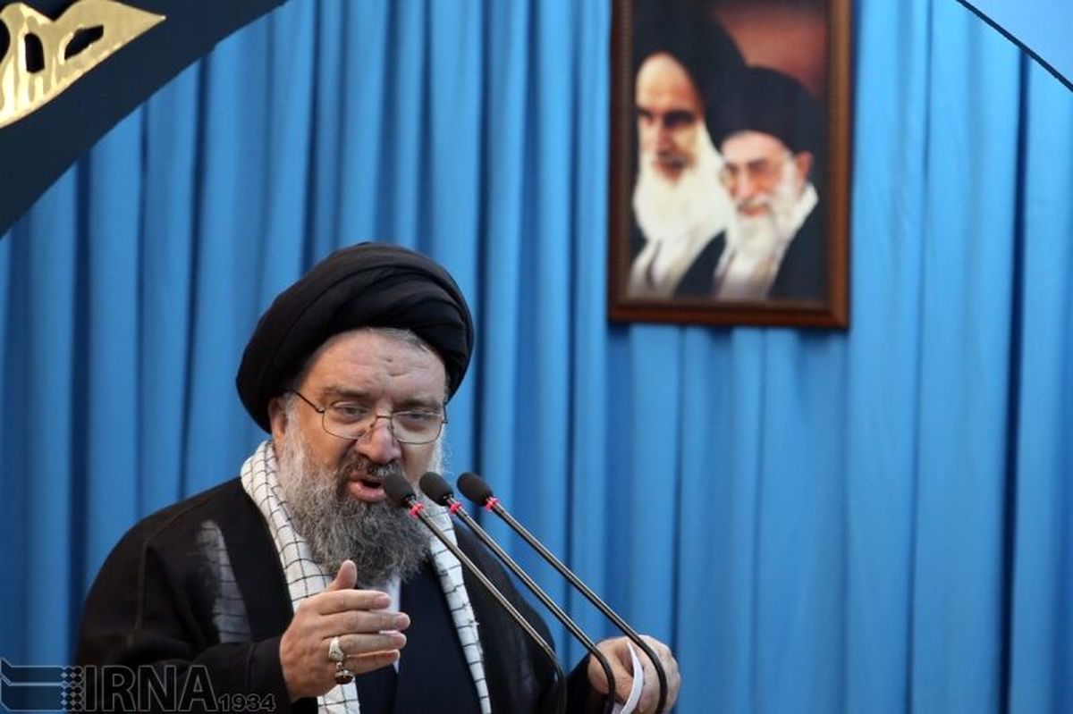 آیت الله خاتمی: خونخواهی رهبر شهید انقلاب خواست همگان است