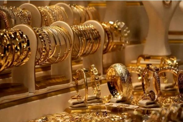 همه در شوک قیمت طلا و سکه ۱۹ آذر | سکه دوباره جهش زد؟