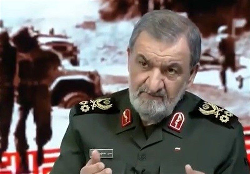 محسن رضایی: فرماندهان نظامی ما انگشت به ماشه هستند