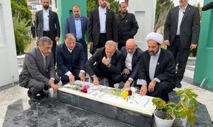 ادای احترام پزشکیان به مقام شامخ شهدای گلستان