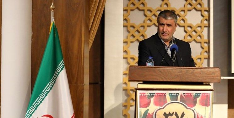 محمد اسلامی: حضور مردم با ایمان ما در صحنه همه معادلات دشمن را بر هم زد