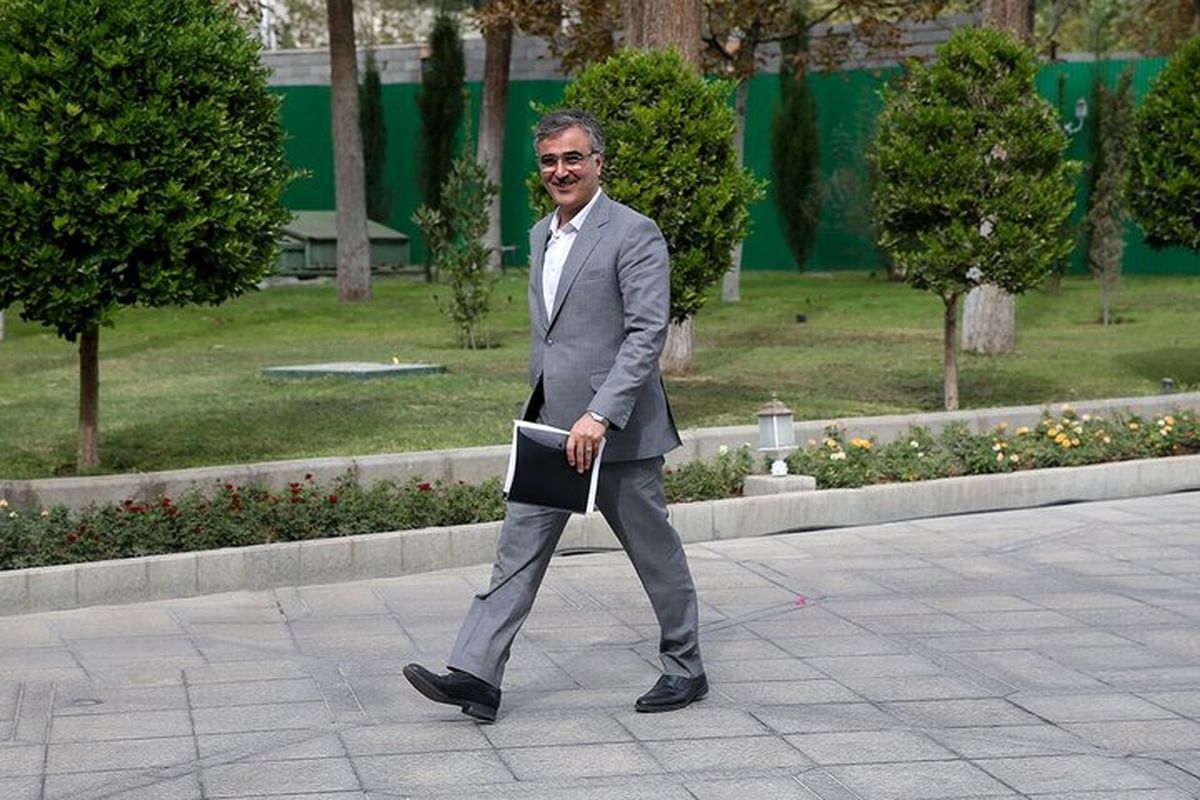 رئیسکل بانک مرکزی عازم چین شد