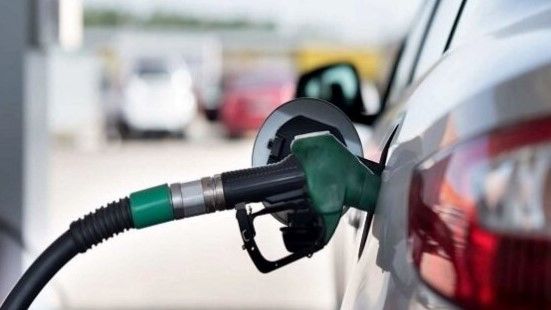 خبر داغ درباره قیمت بنزین  ۱۴۰۵ | بنزین ۷۵۰۰ تومانی در راه است؟