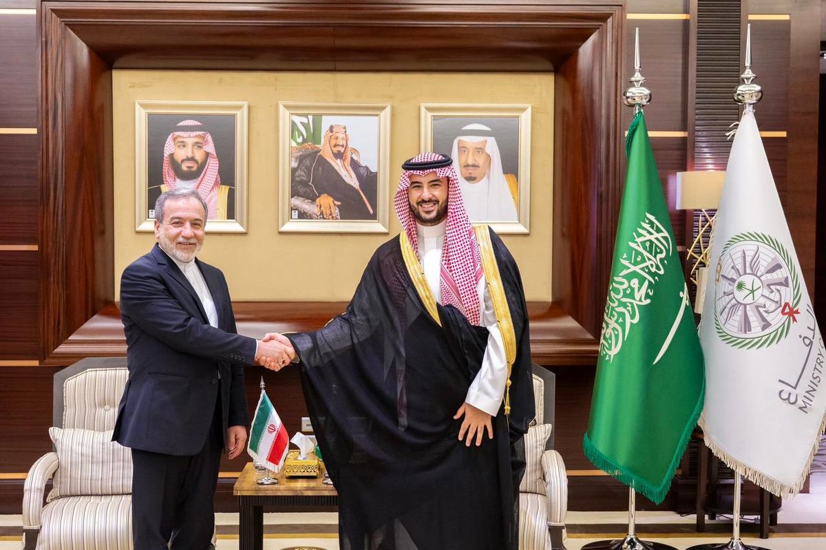 دیدار و گفتوگوی عراقچی با ولیعهد، وزیر خارجه و وزیر دفاع عربستان