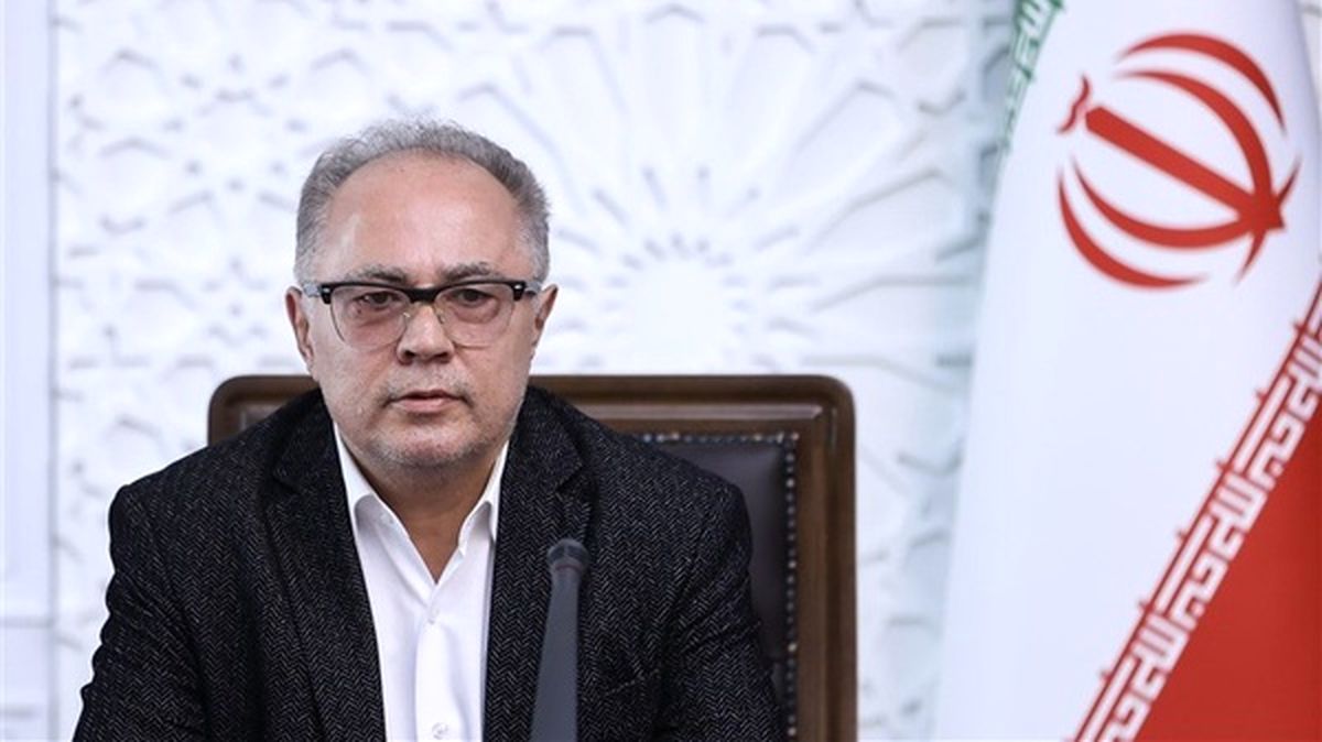 واکنش شهرام دبیری به برکناریاش