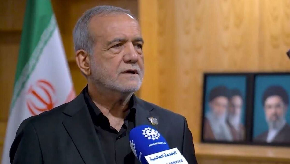 پزشکیان: تعبیر وداع با رهبر شهید انقلاب را قبول ندارم/ این پیمانی برای ادامه راه است