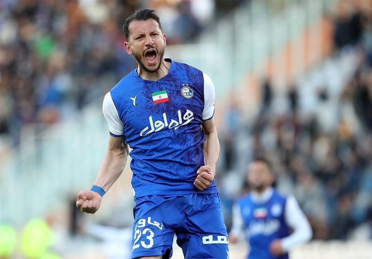 مهاجم استقلال نرفته برگشت!