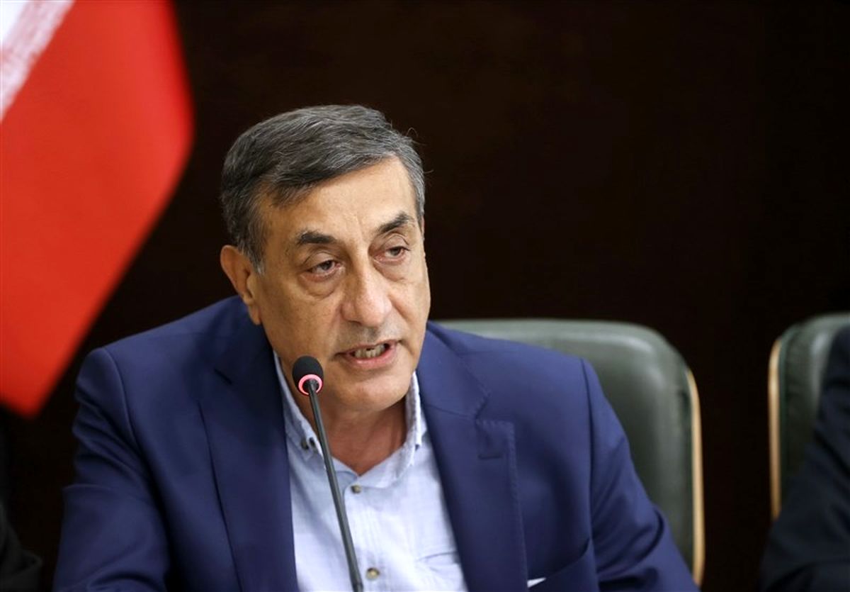 قائم‌پناه: همه ارگان‌ها وارد عرصه تأمین برق خورشیدی شوند