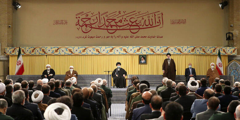 رئیسی: دولت حل مشکلات اقتصادی و علاج تورم را وظیفه خود میدانند.