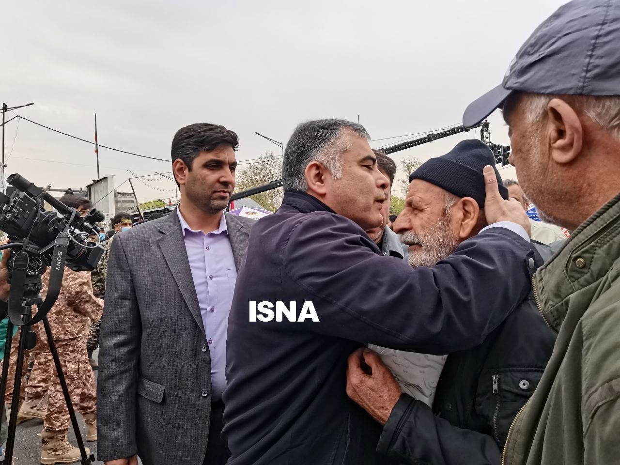  حضور وزیر نفت در راهپیمایی روز قدس