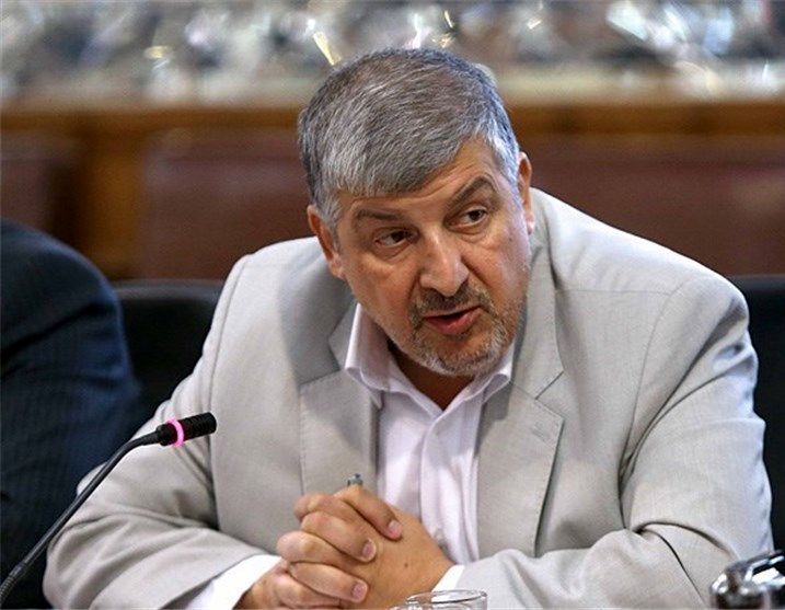 آنهایی که می‌خواهند ایران وارد جنگ شود، شناسنامه خود را نشان دهند!