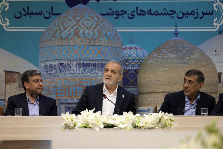 پزشکیان: مهمترین عامل تورم خود دولت است