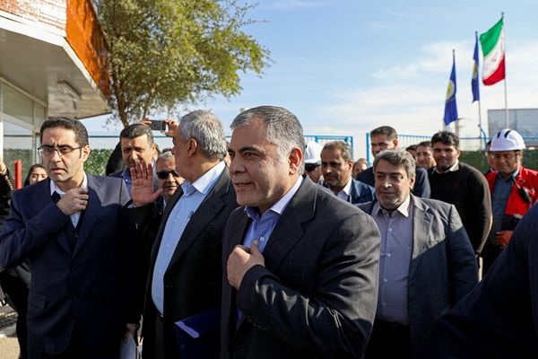 وزیر نفت: با وجود تحریم‌ها، در فروش نفت مشکلی نداریم