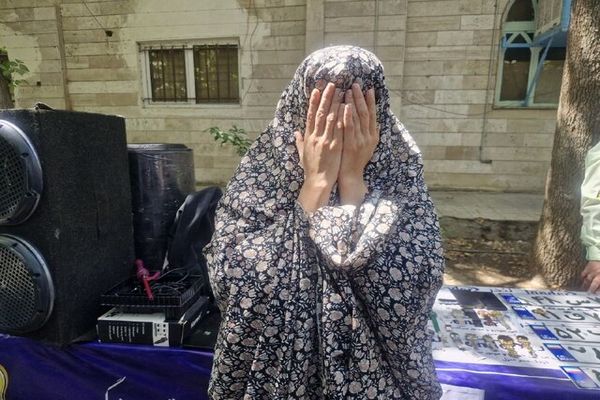 ماجرای عجیب سرقت کارت ملی و طلا  توسط یک زن