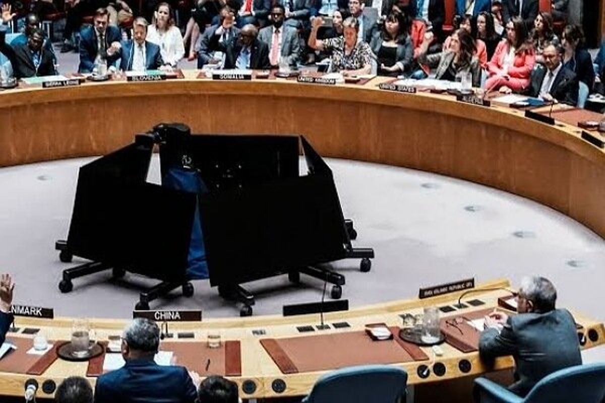 رای گیری تعویق بازگشت تحریمهای ایران در شورای امنیت