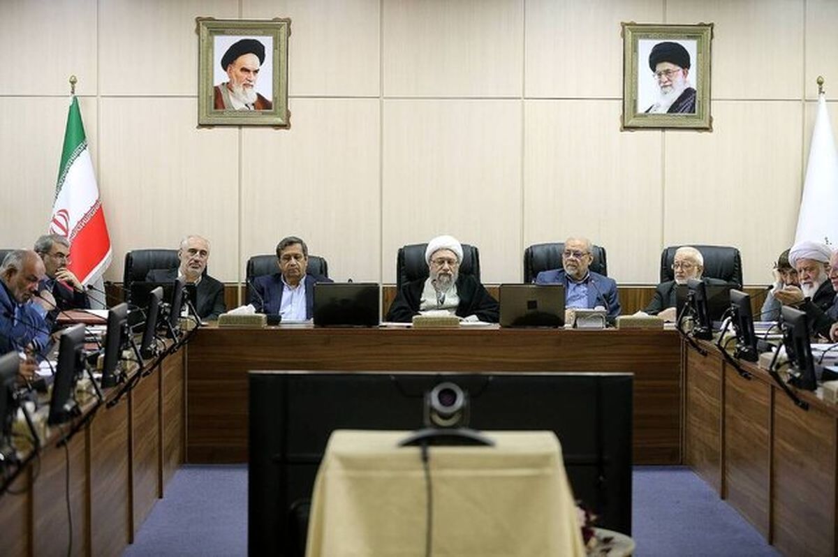 گزارش همتی به هیئت عالی نظارت مجمع 