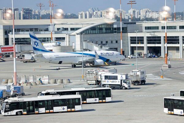 فرودگاه بن گوریون هدف قرار گرفت/ افزایش زخمیهای اسرائیلی به ۲۷ نفر