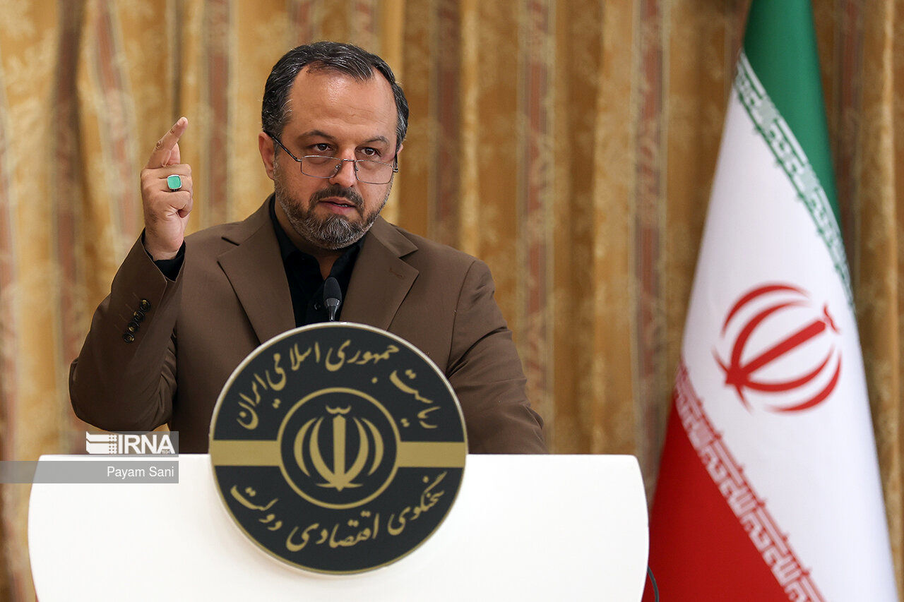 دستور وزیر اقتصاد برای صدور مجوزها و استعلام‌های حوزه تجارت و گمرکی در یک هفته‌