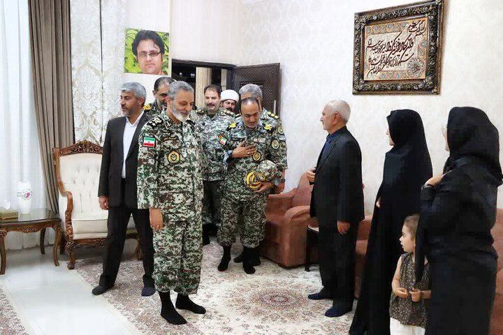 سرلشکر موسوی: ارتش خدمتگزار خانواده های معظم شهدا است