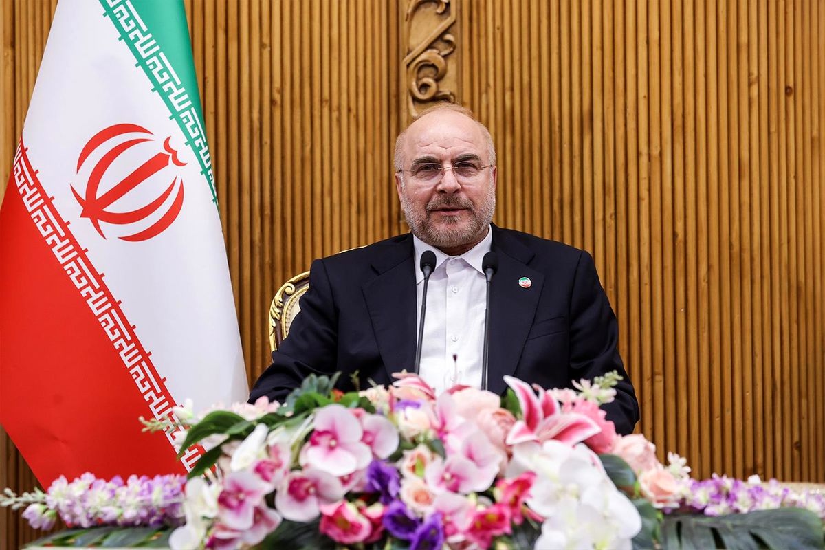 دانش، داروی دیپلماسی