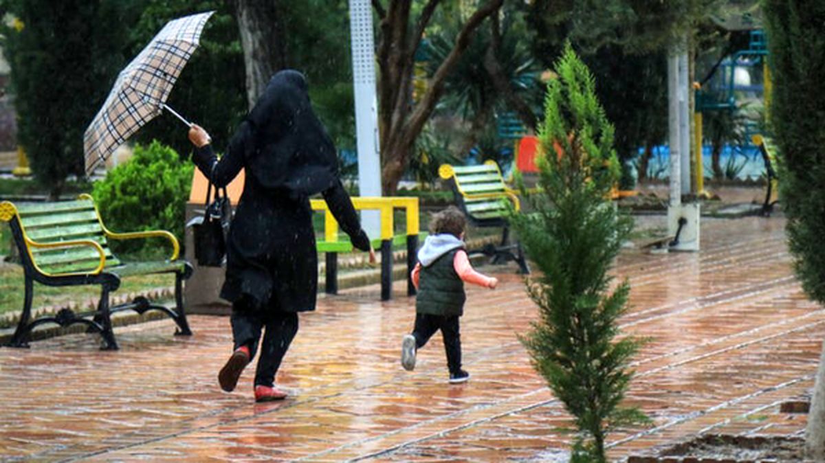 پیش‌بینی ماهواره‌ها از ورود سامانه بارشی به ایران/ کی تهران بارانی می شود؟