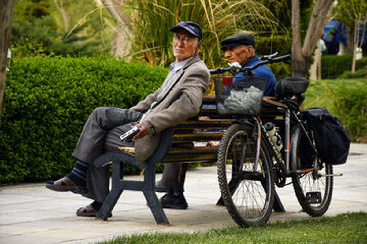 فروش اقساطی خودرو به بازنشستگان و معلمان | شرایط، مدارک و نحوه ثبتنام