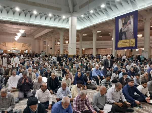 بزرگداشت شهید رئیسی در حرم حضرت معصومه(س)