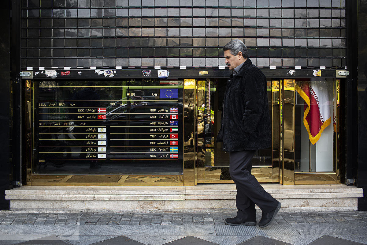 چرا وعده‌های ارزی دولت محقق نمی‌شود؟