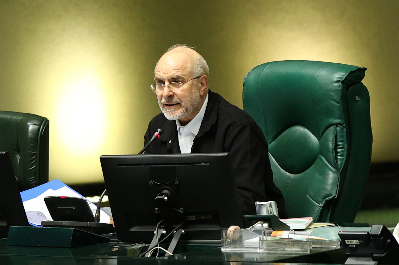 قالیباف: دستور دادم همه جداول پس از بررسی دقیق برای رای‌گیری به صحن ارائه شود‌