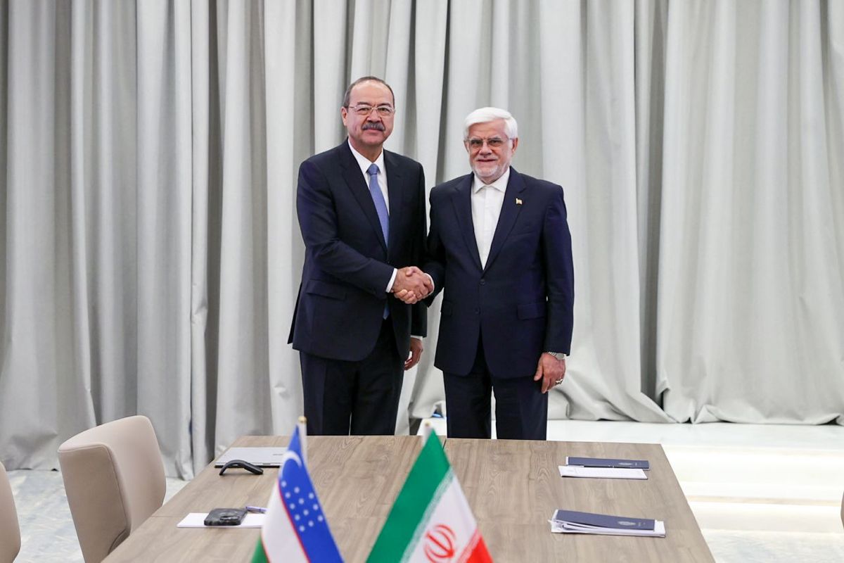 استقبال رسمی عارف از نخست وزیر ازبکستان