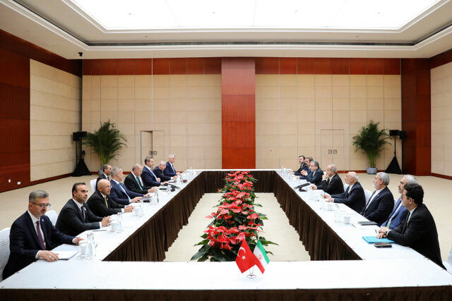 دیدار روسای جمهور ایران و ترکیه/پزشکیان: آماده گفت‌وگو با آمریکا بر اساس  یک راه‌حل برد-برد هستیم