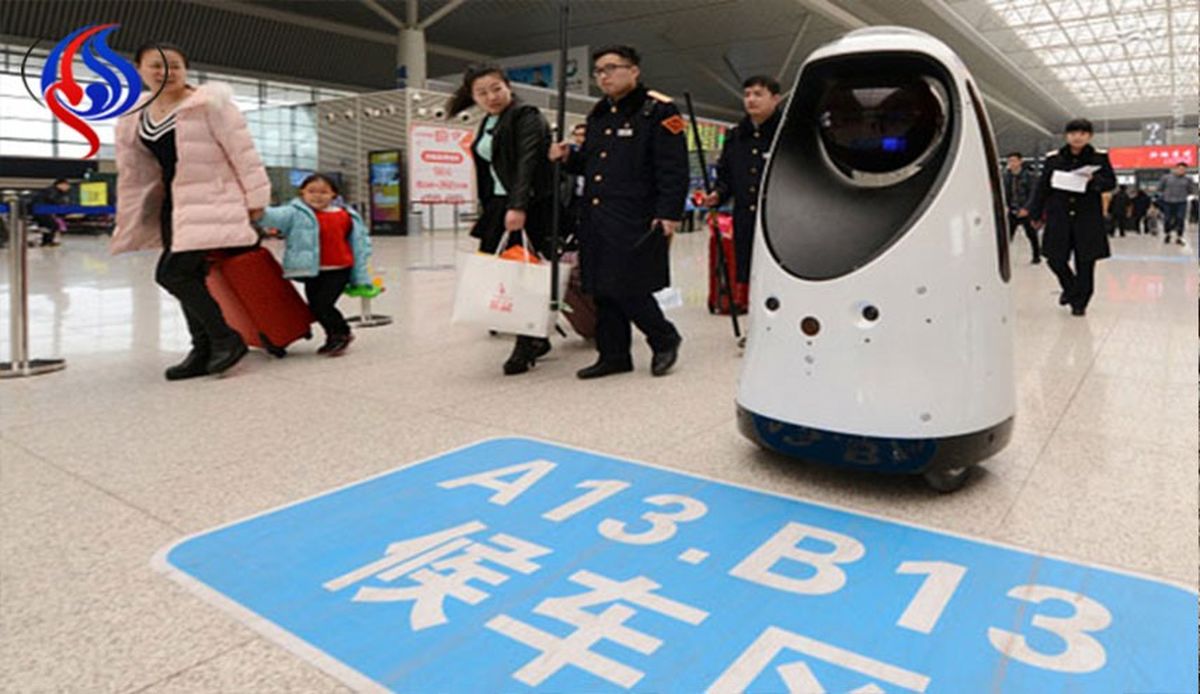 ربات گشت پلیس در ایستگاه قطار! +عکس