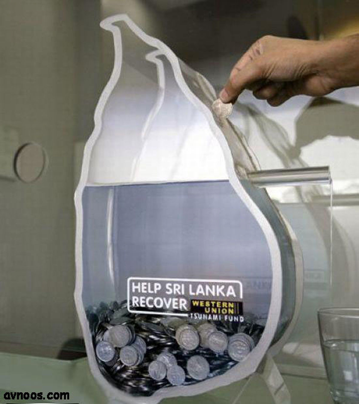 صندوق صدقات خارجی ها!/عکس