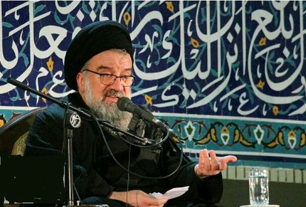 آیت الله خاتمی: بی دینی گاهی در فضای مجازی موج میزند