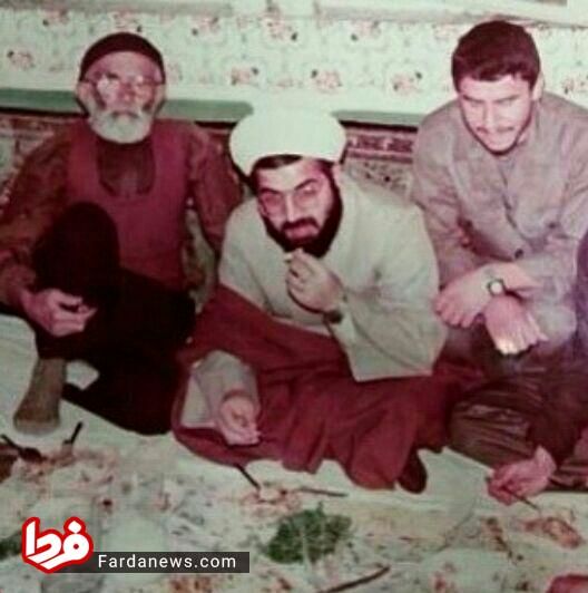 عکس: دکتر حسن روحانی بر سر سفره غذا