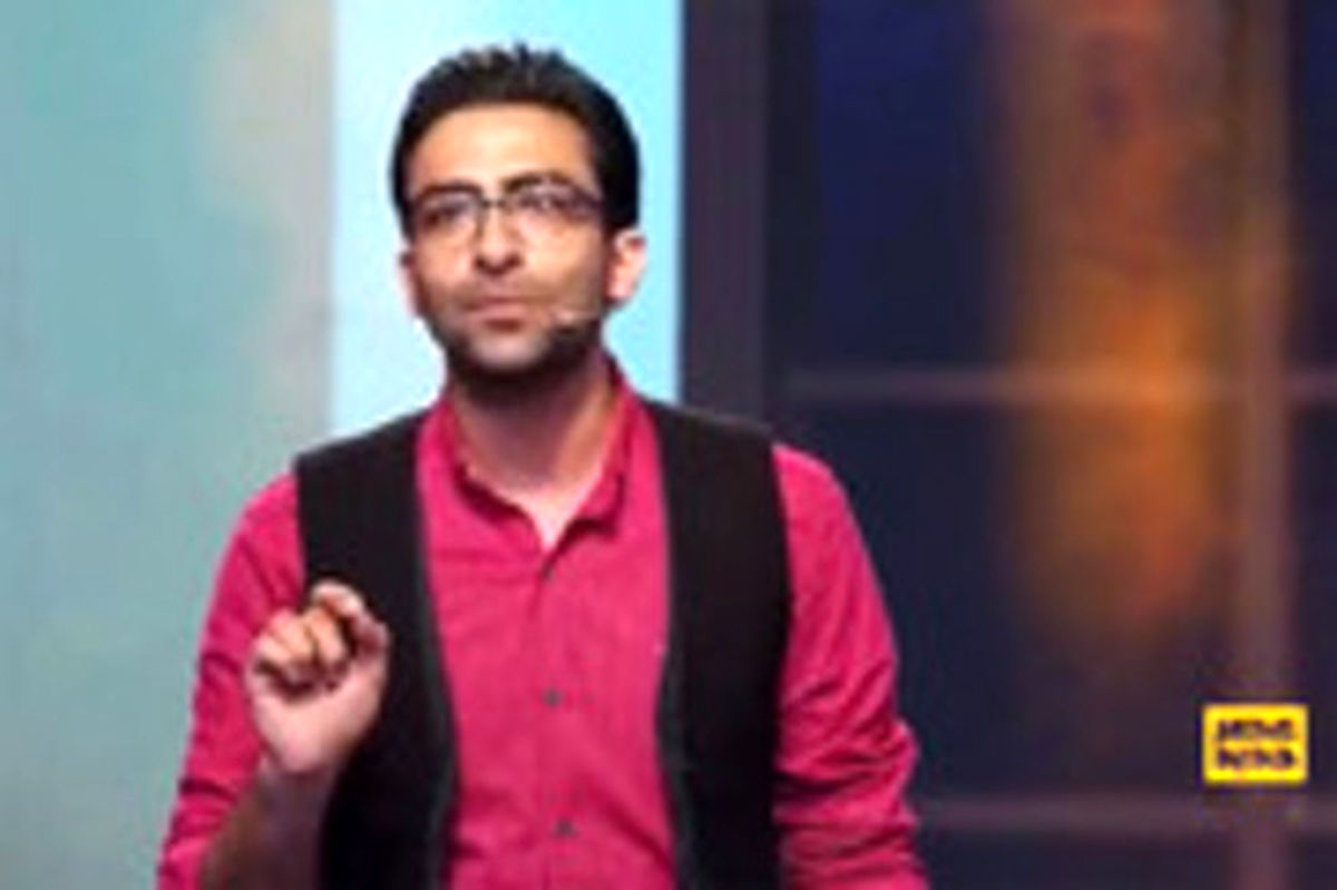 شرکتکننده «عصر جدید» ادای آقای دکتر را در آورد +فیلم