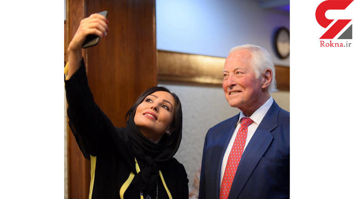 سلفی پرستو صالحی با نویسنده کانادایی در تهران +عکس