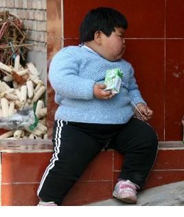 دختر دو ساله 45 كيلویی+ عکس