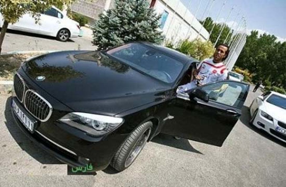 عکس/ خودروی جدید علی کریمی