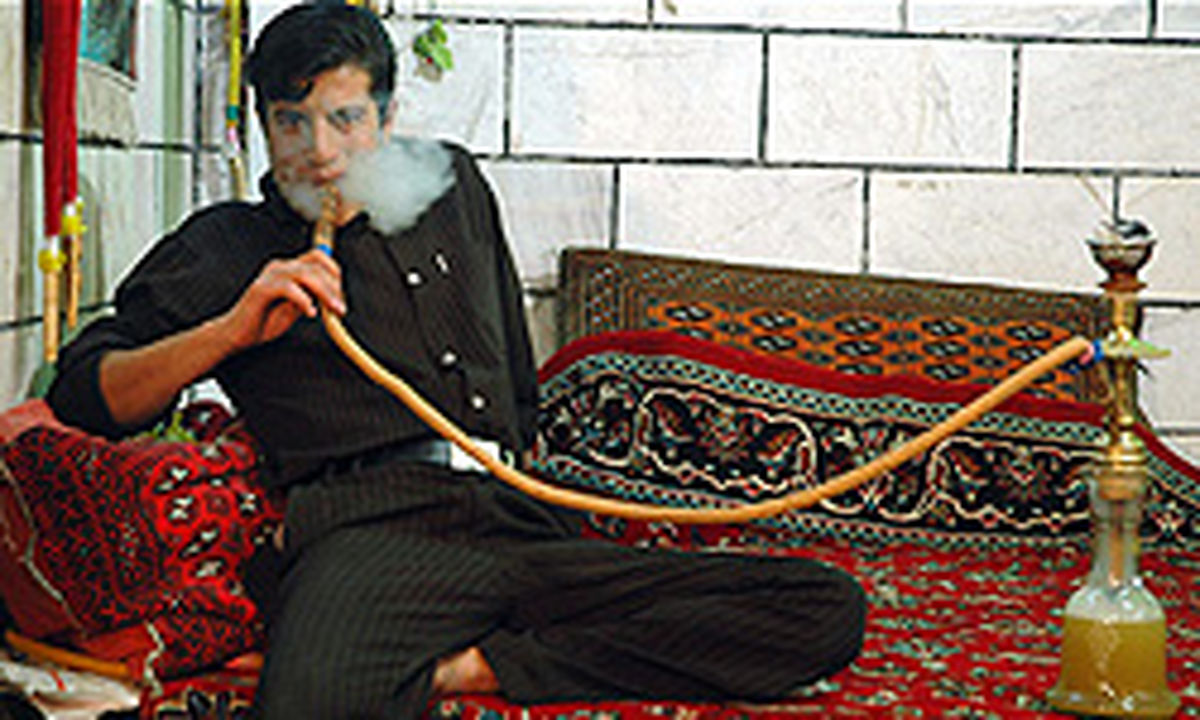 قليان در قهوه‌خانه‌هاي مجوز دار آزاد مي‌شود