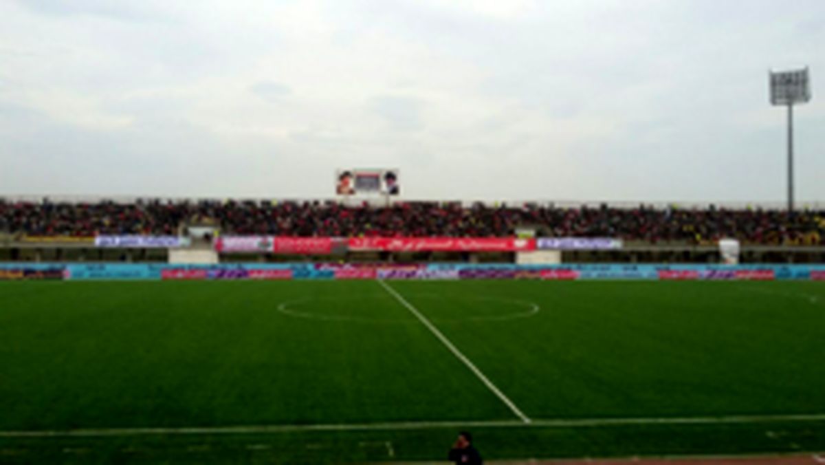 بازار داغ سلفی‌گیران در اطراف زمین بازی +تصاویر