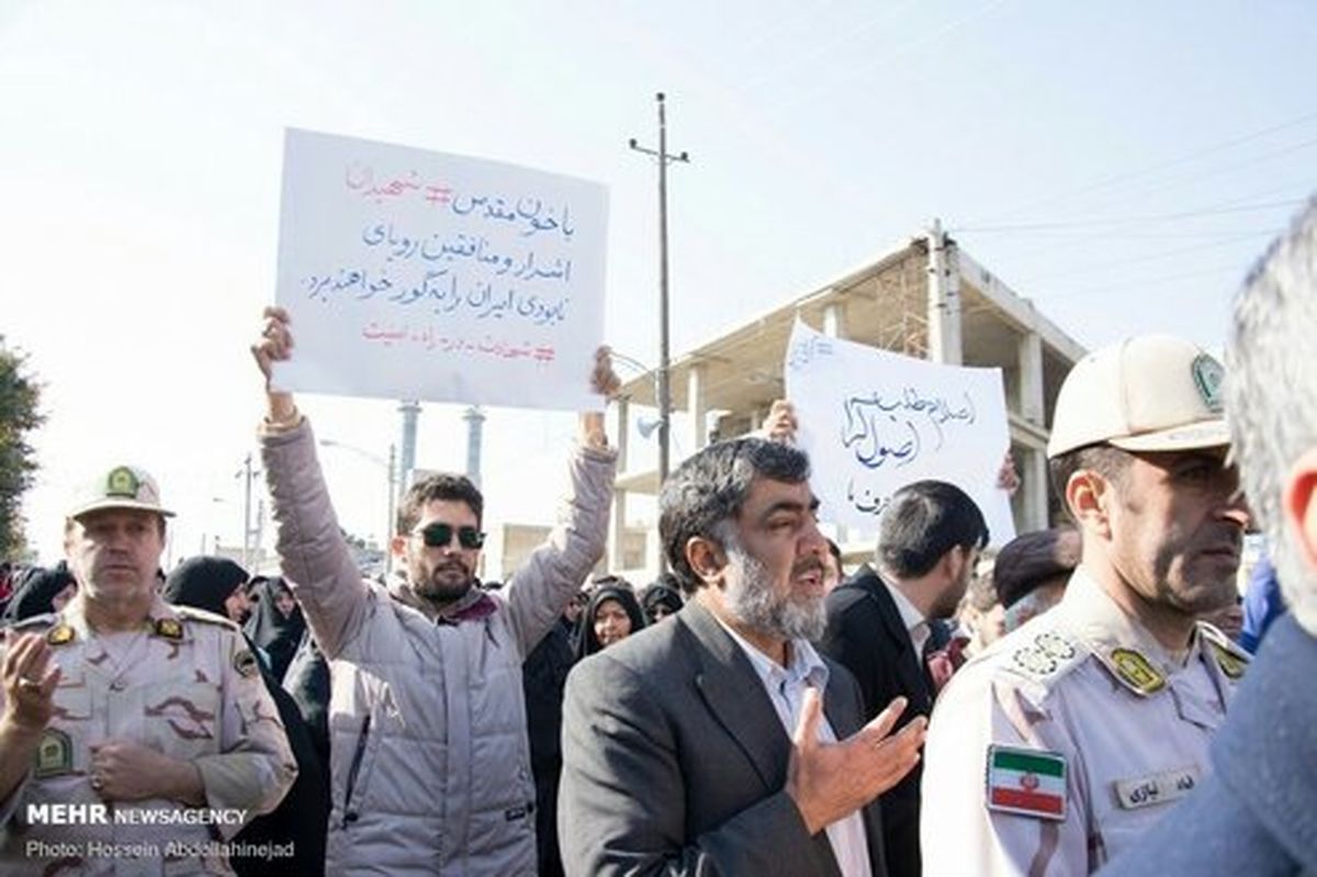 تصاویر: تشییع پیکر افسر شهید ناجا «ایرج جواهری» در کرمانشاه