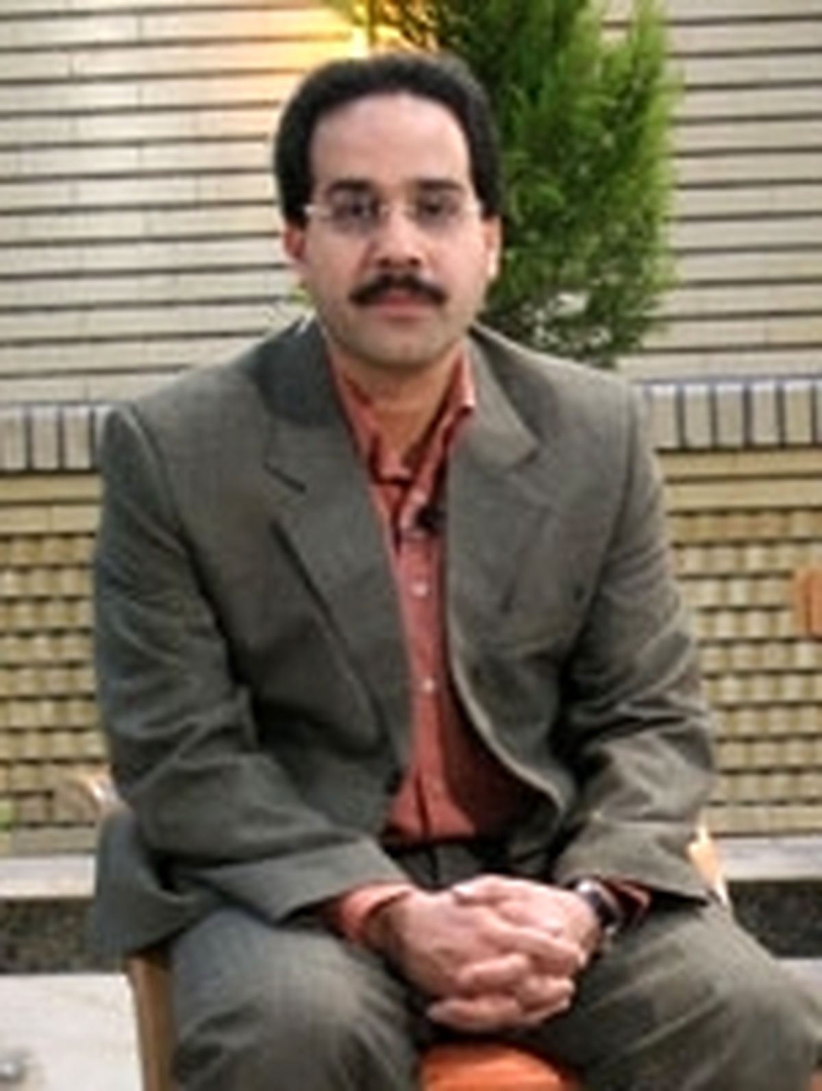 حرام خوری با توجیهات آقای دکتر !