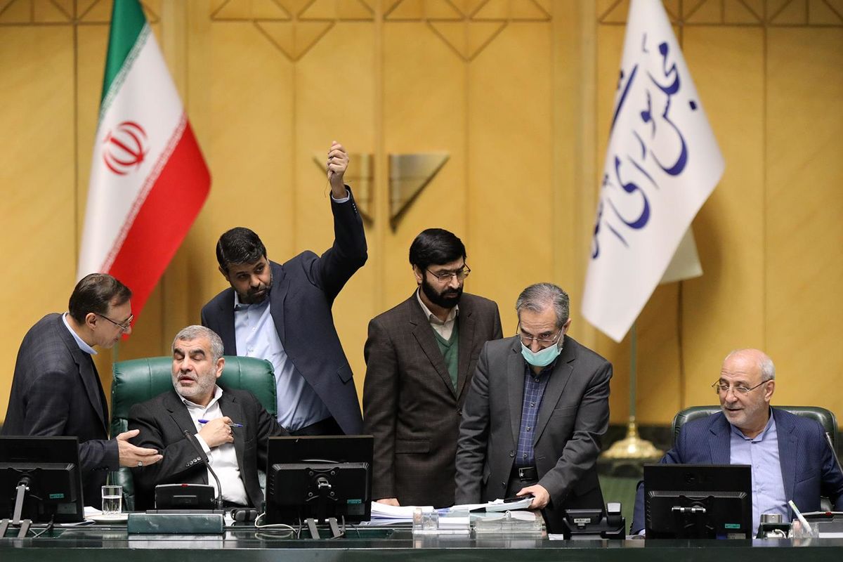 جلسه غیرعلنی مجلس برای بررسی لایحه بودجه و برنامه