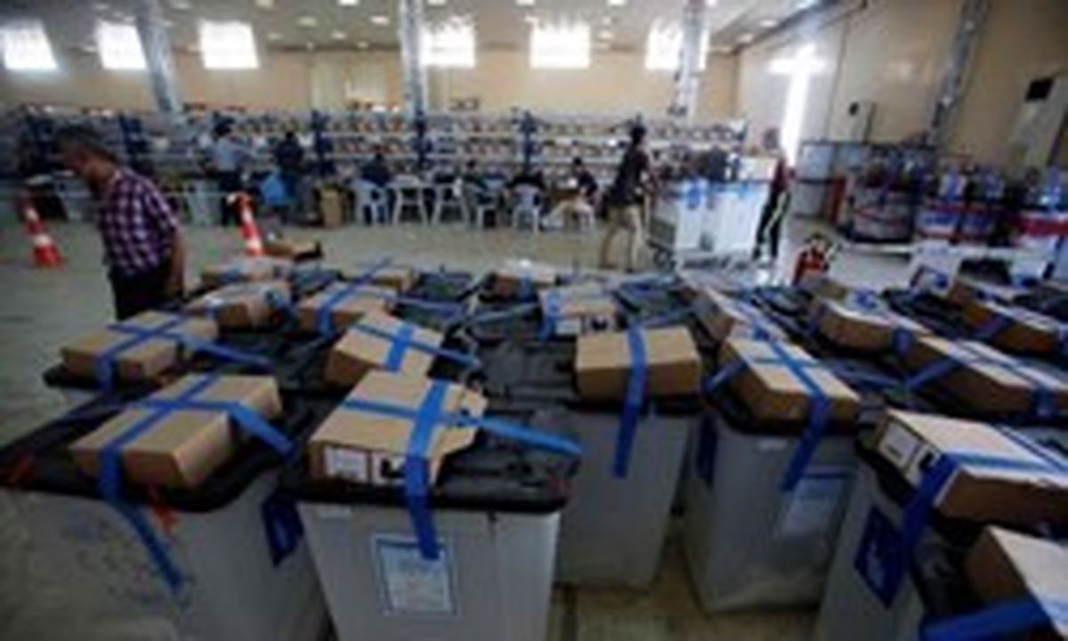 آغاز عملیات شمارش دستی آرای رایدهندگان عراقی