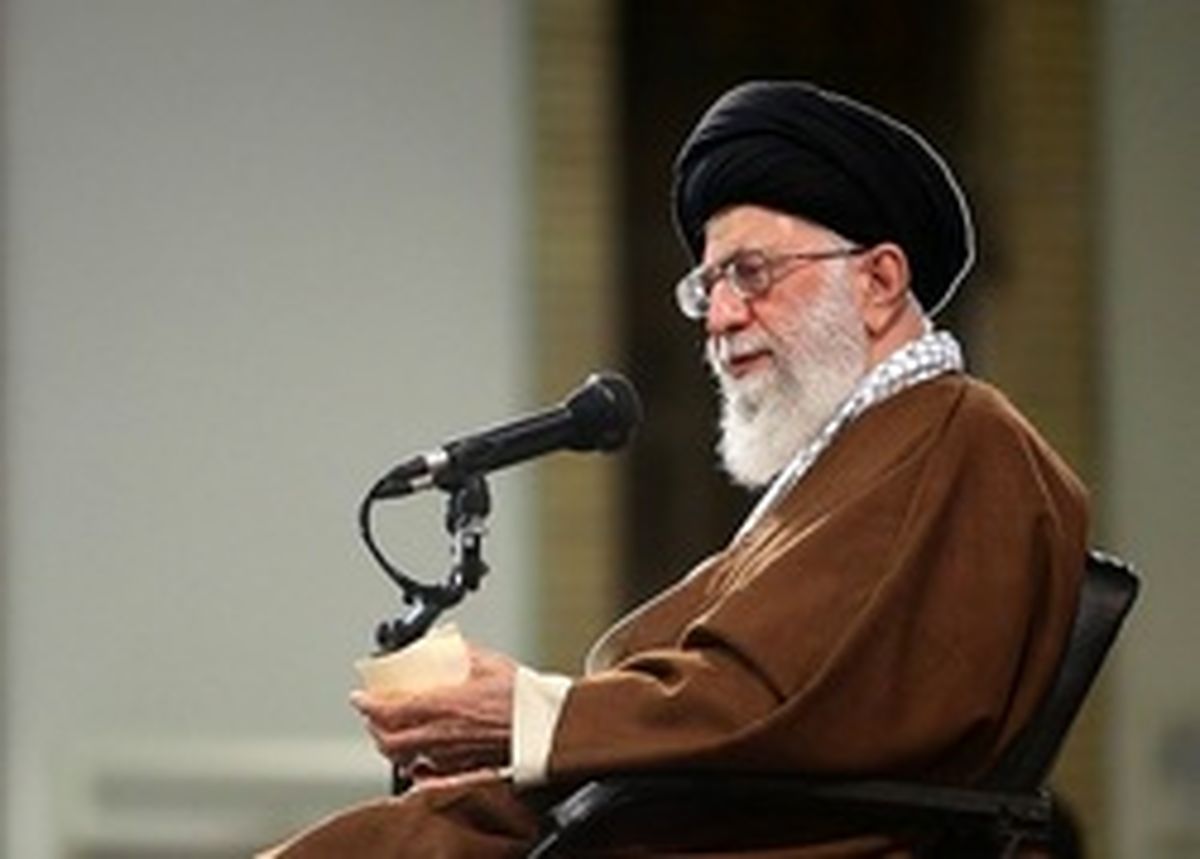 نباید اجازه داد یاد شهیدان در اثر جلوه‌های کاذب فراموش شود/ انگیزه‌های قوی برای فراموشی یاد شهدا وجود دارد