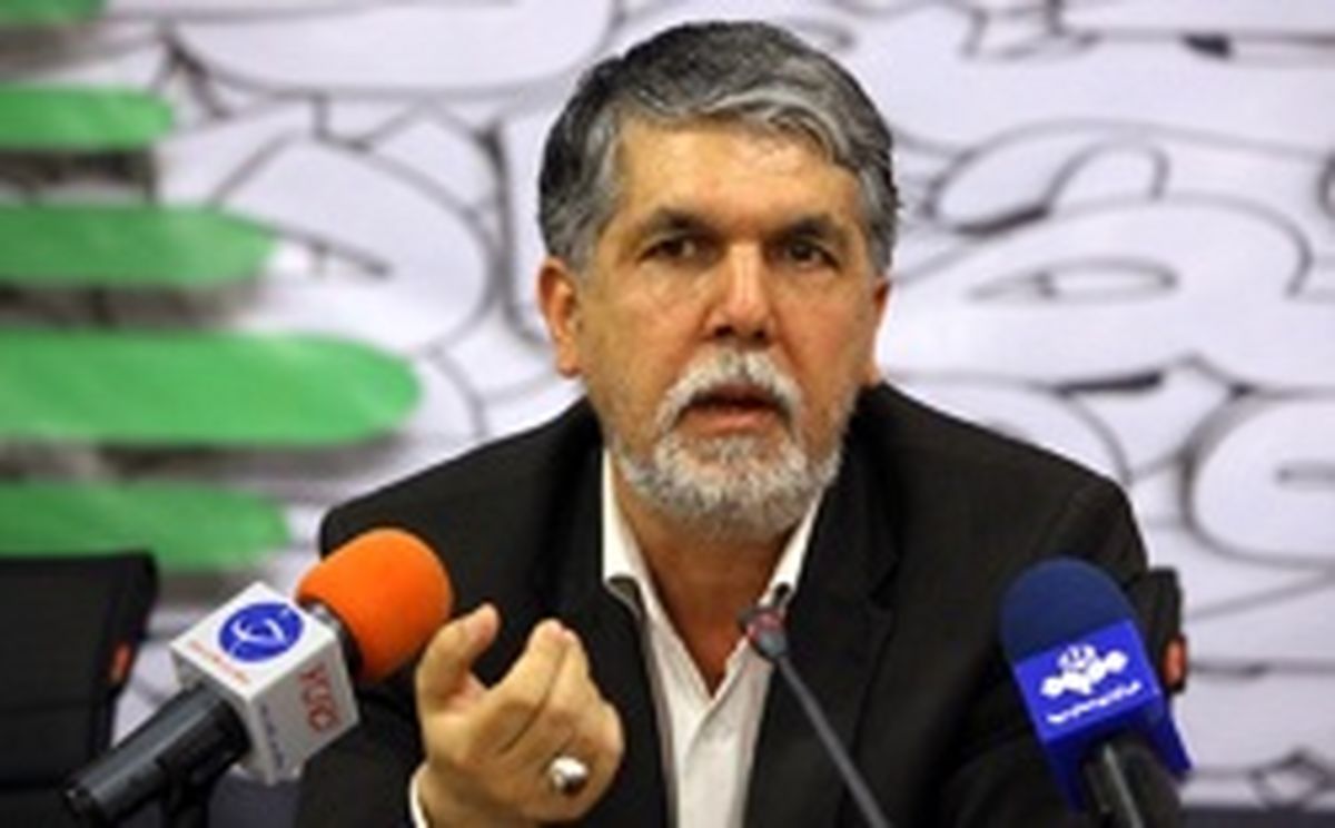 صالحی: فضای نشر گرفتار قاچاق‌هایی بدتر از ارز و بنزین است