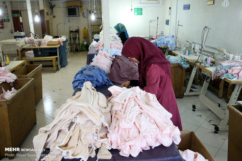 تصاویر: کارگاه تولید لباس کودک